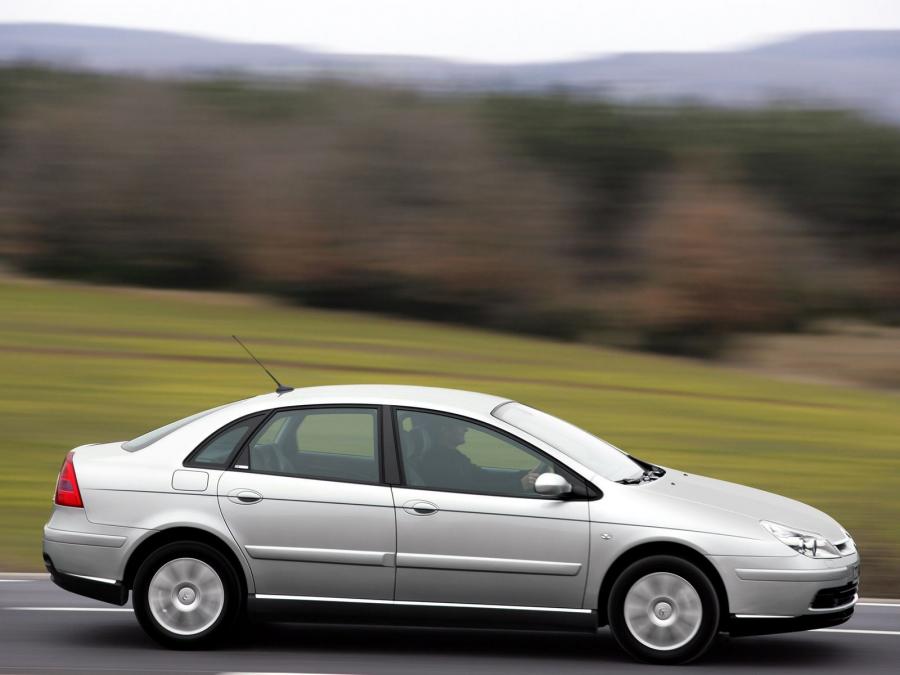  Citroen C5 HDi TwinTurbo 2004 года  (фото 10 из 16)